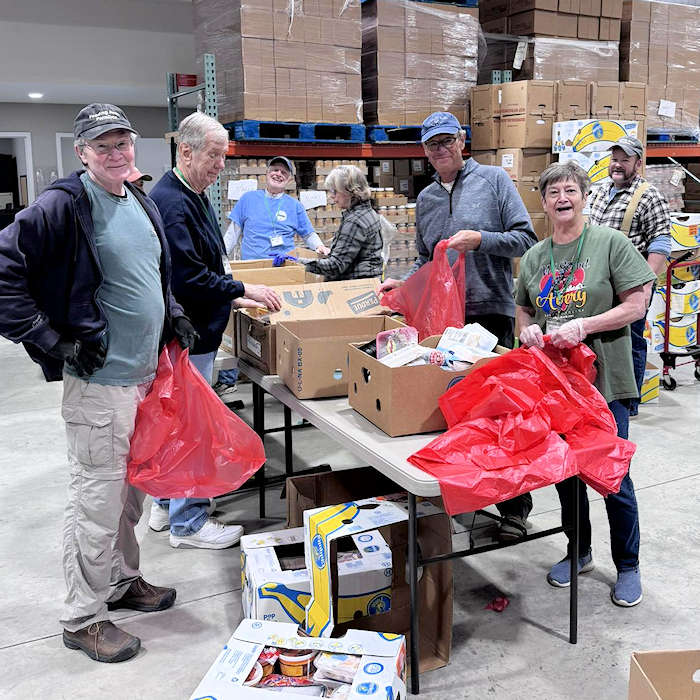 Volunteer at Feeding Avery Families